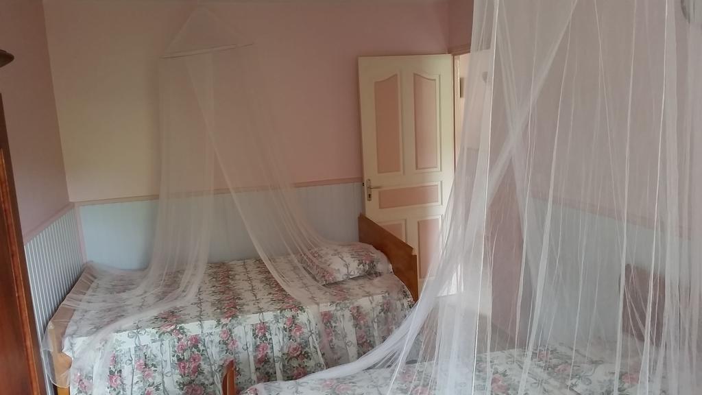Ferienwohnung Chez Lucia Et Donatien Les Anses-d'Arlets Exterior foto